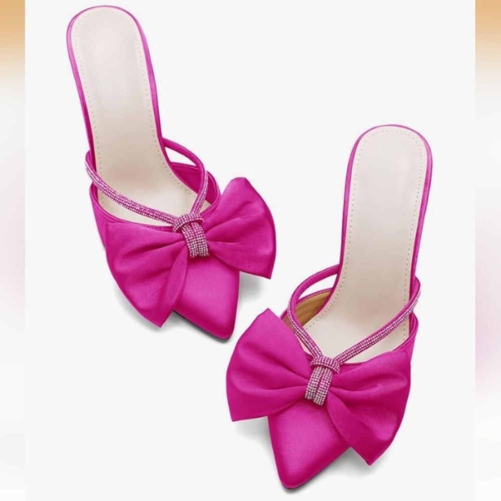 Coutgo Hot Pink Rhinestone Bow Mule Heels Size 7 NWT Flaw